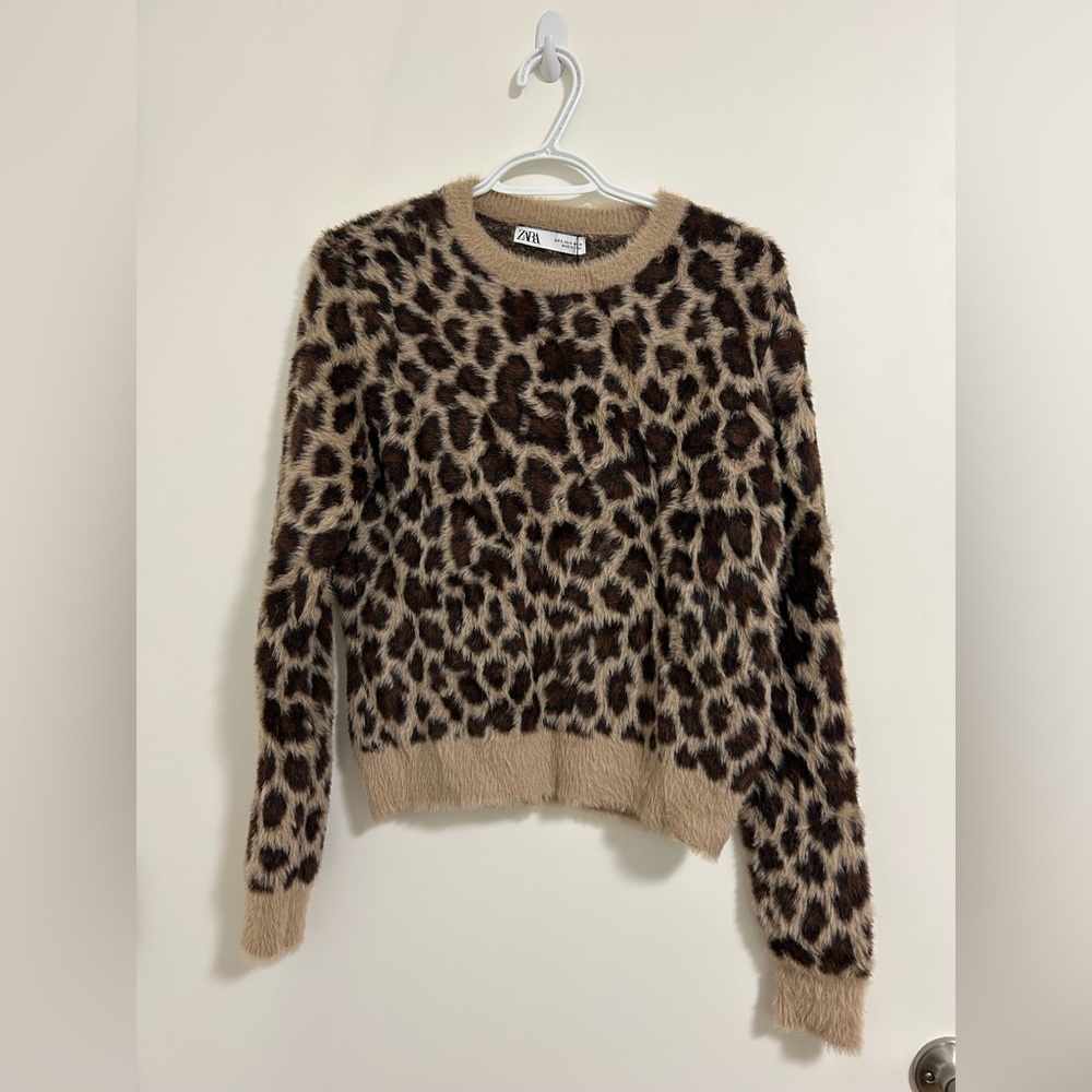 NWT ZARA Leopard Print Fuzzy Knit Sweater | Soft Eyelash Crewneck | Size S